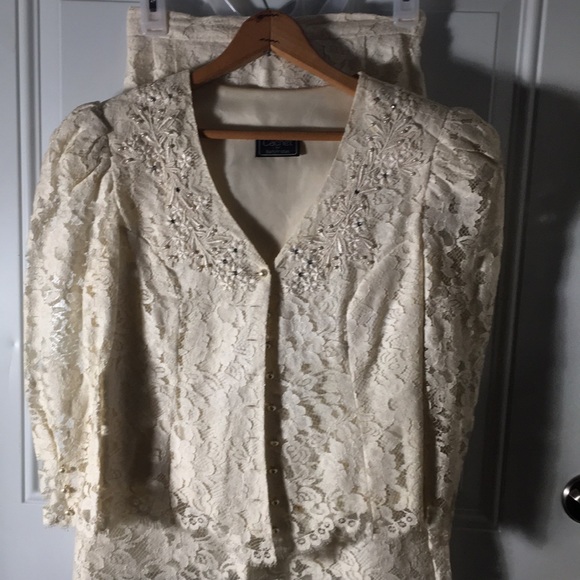 Cachet Dresses & Skirts - Cachet by Bari Protas vintage cream lace dress jacket & matching skirt size 6